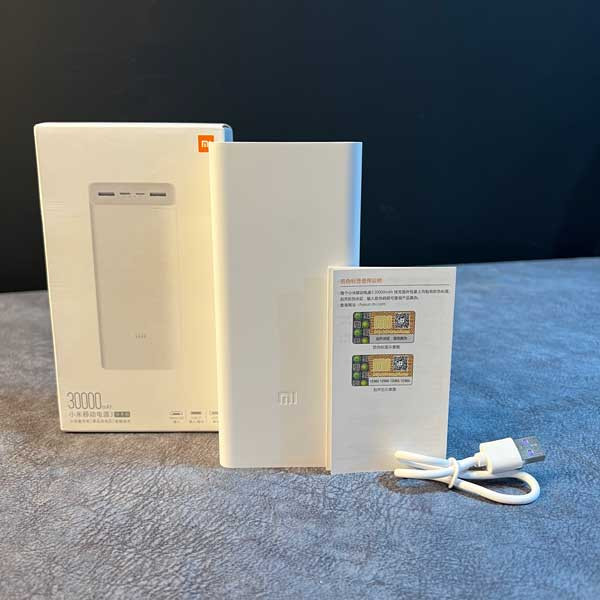 پاوربانک 18 وات شیائومی مدل Mi PB3018ZM ظرفیت 30000 میلی آمپر شیائومی اصل + پلمپ + ضمانت (12 ماه گارانتی)
